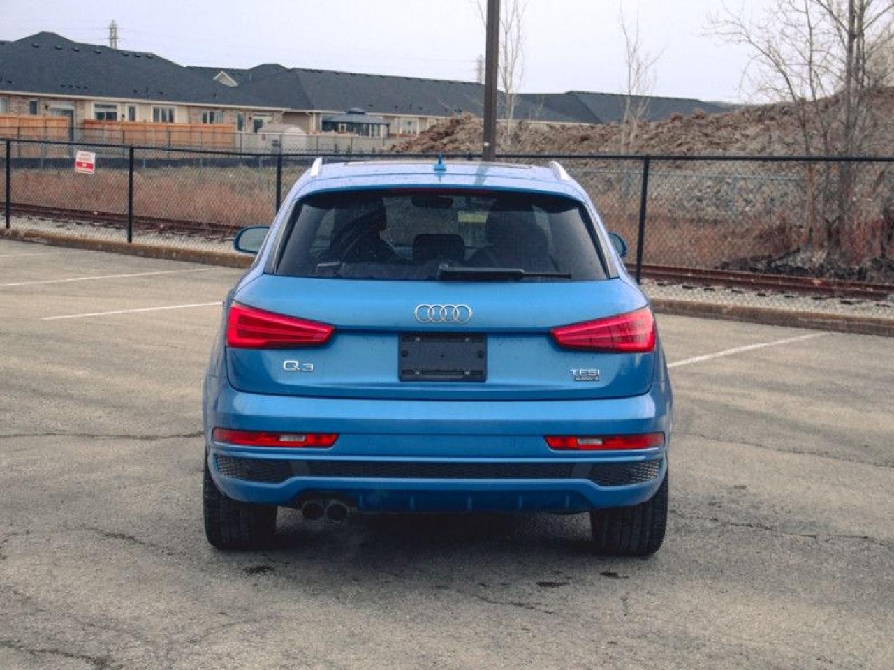 2016 Audi Q3 2.0T Technik S-Line  **S LINE - PANO ROOF** Photo3