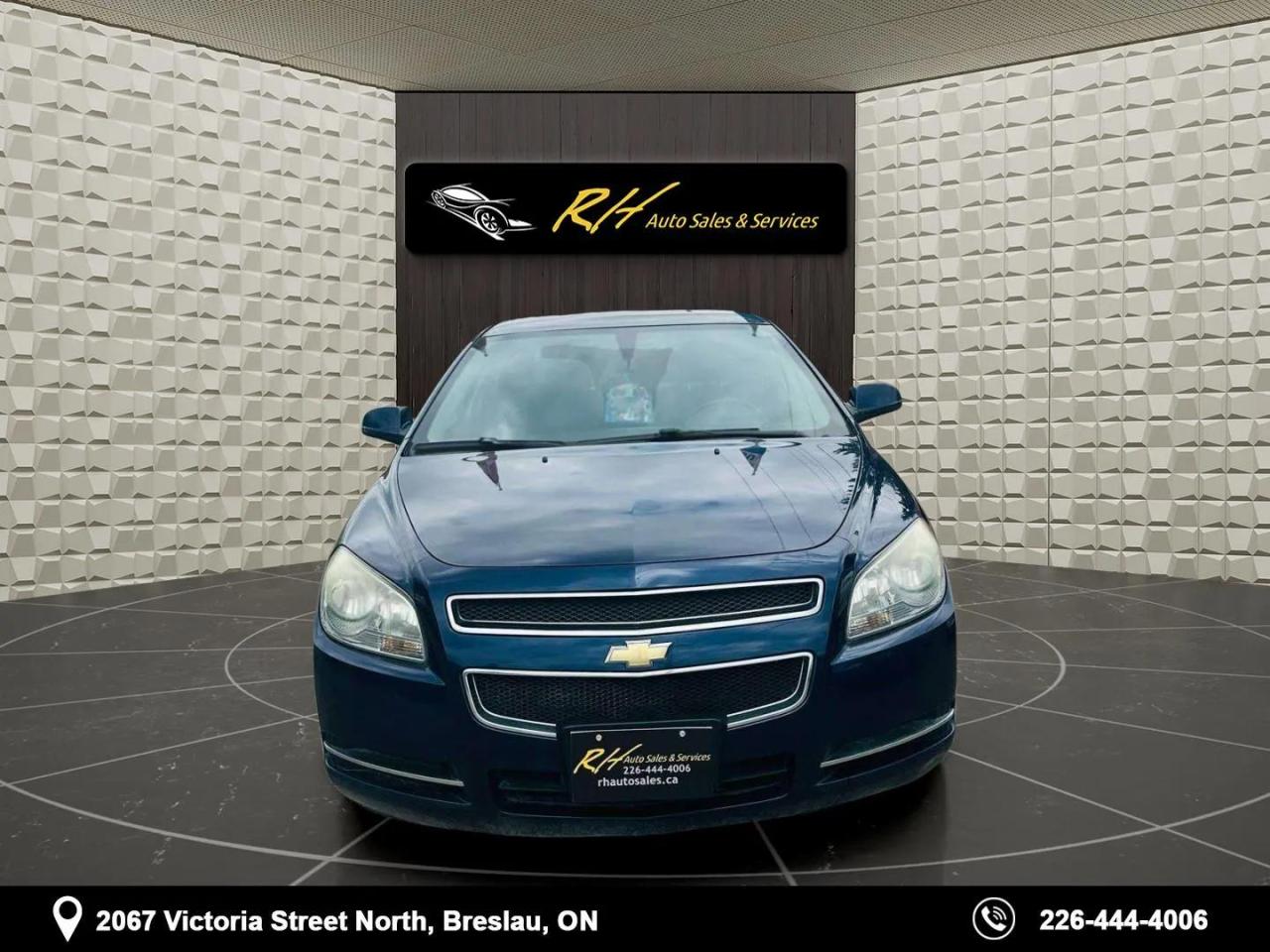 2010 Chevrolet Malibu  - Photo #8