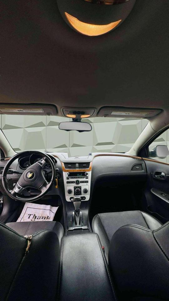 2010 Chevrolet Malibu  - Photo #14