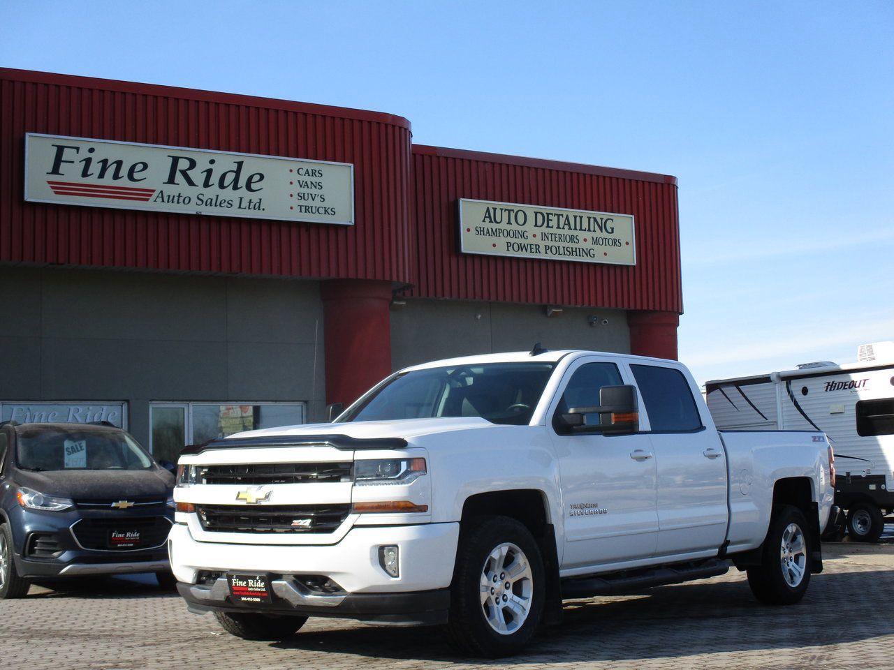 Used 2017 Chevrolet Silverado 1500 LT for sale in West Saint Paul, MB