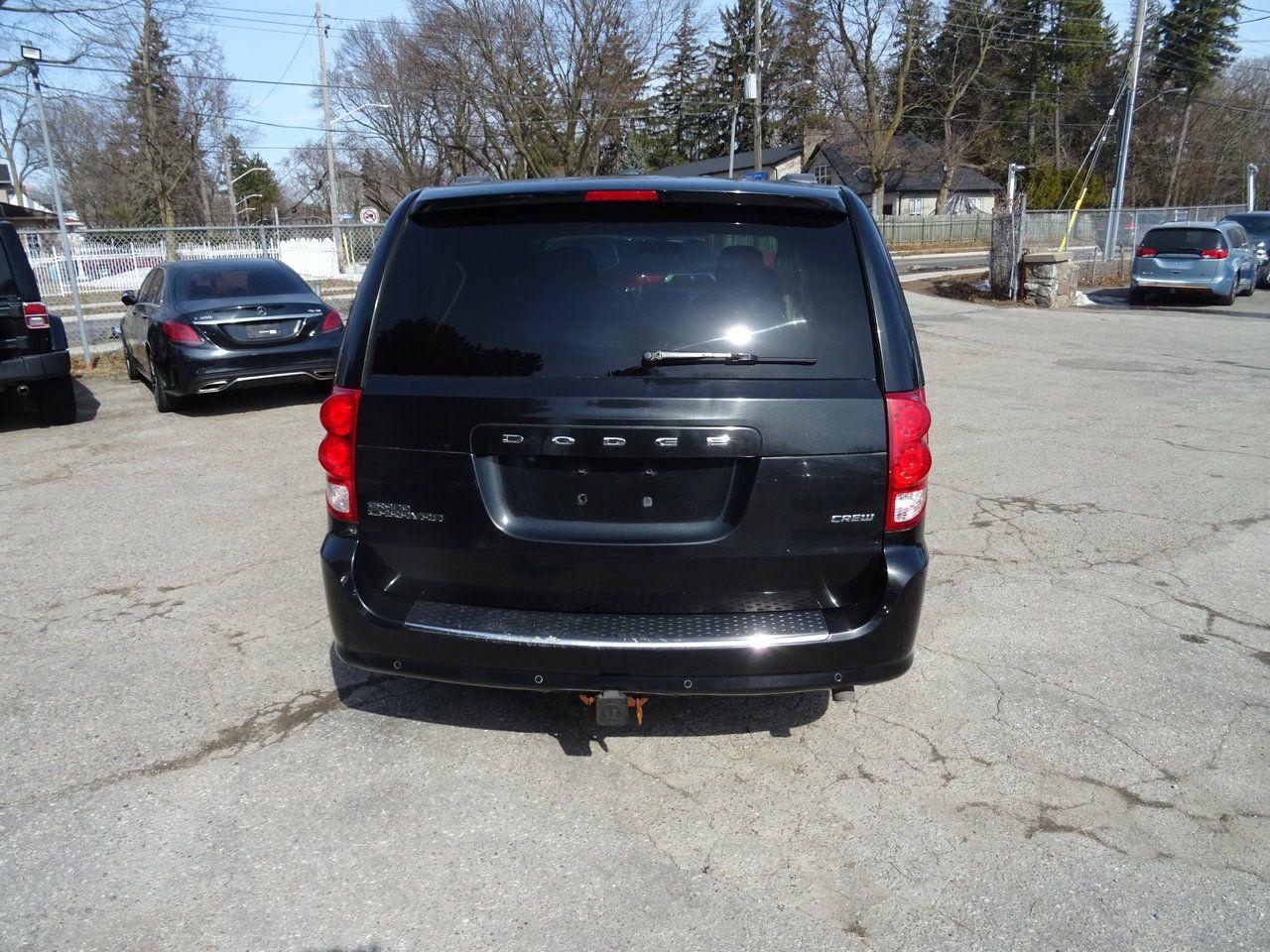 2016 Dodge Grand Caravan Crew - Photo #7