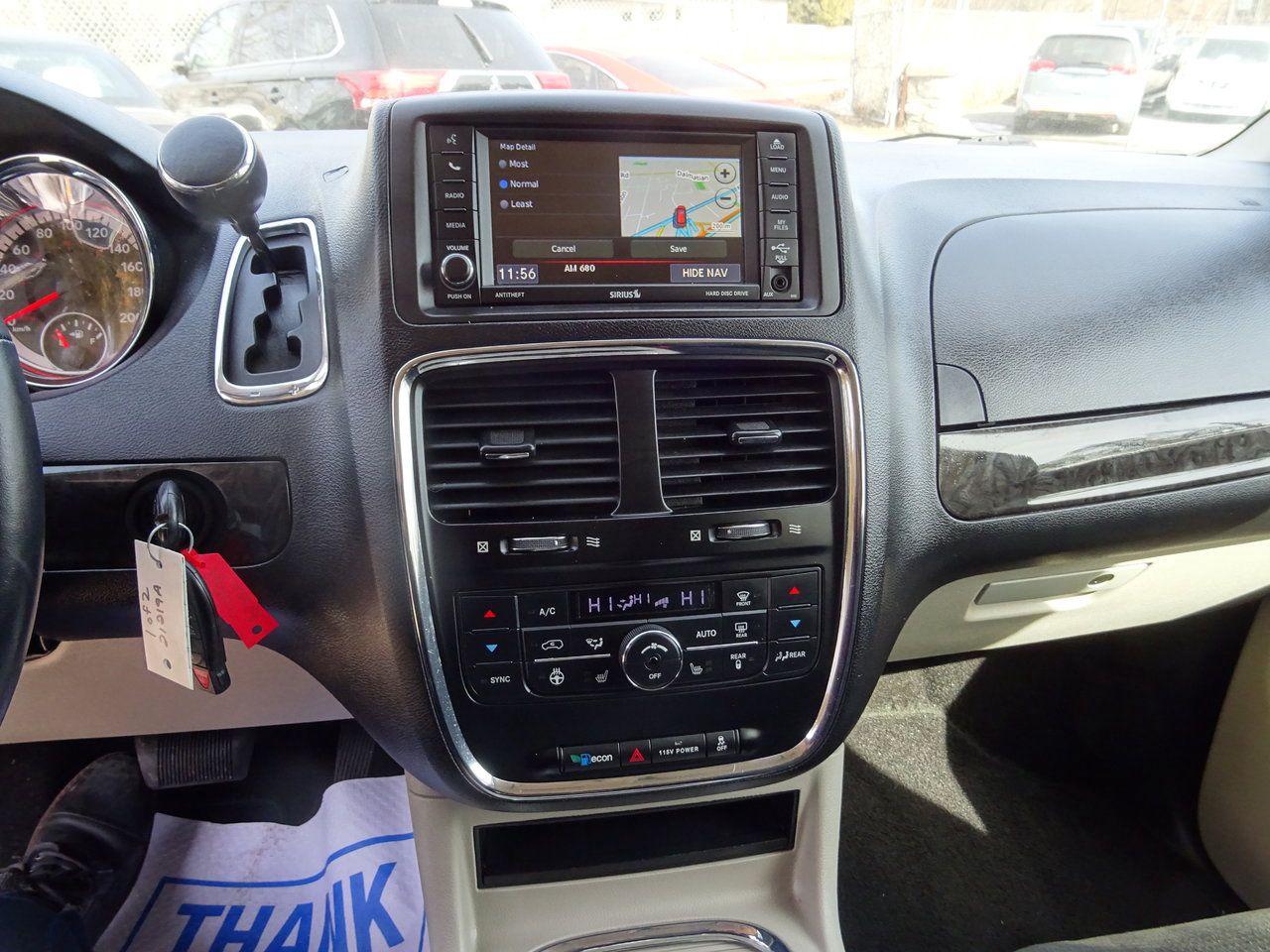 2016 Dodge Grand Caravan Crew - Photo #12