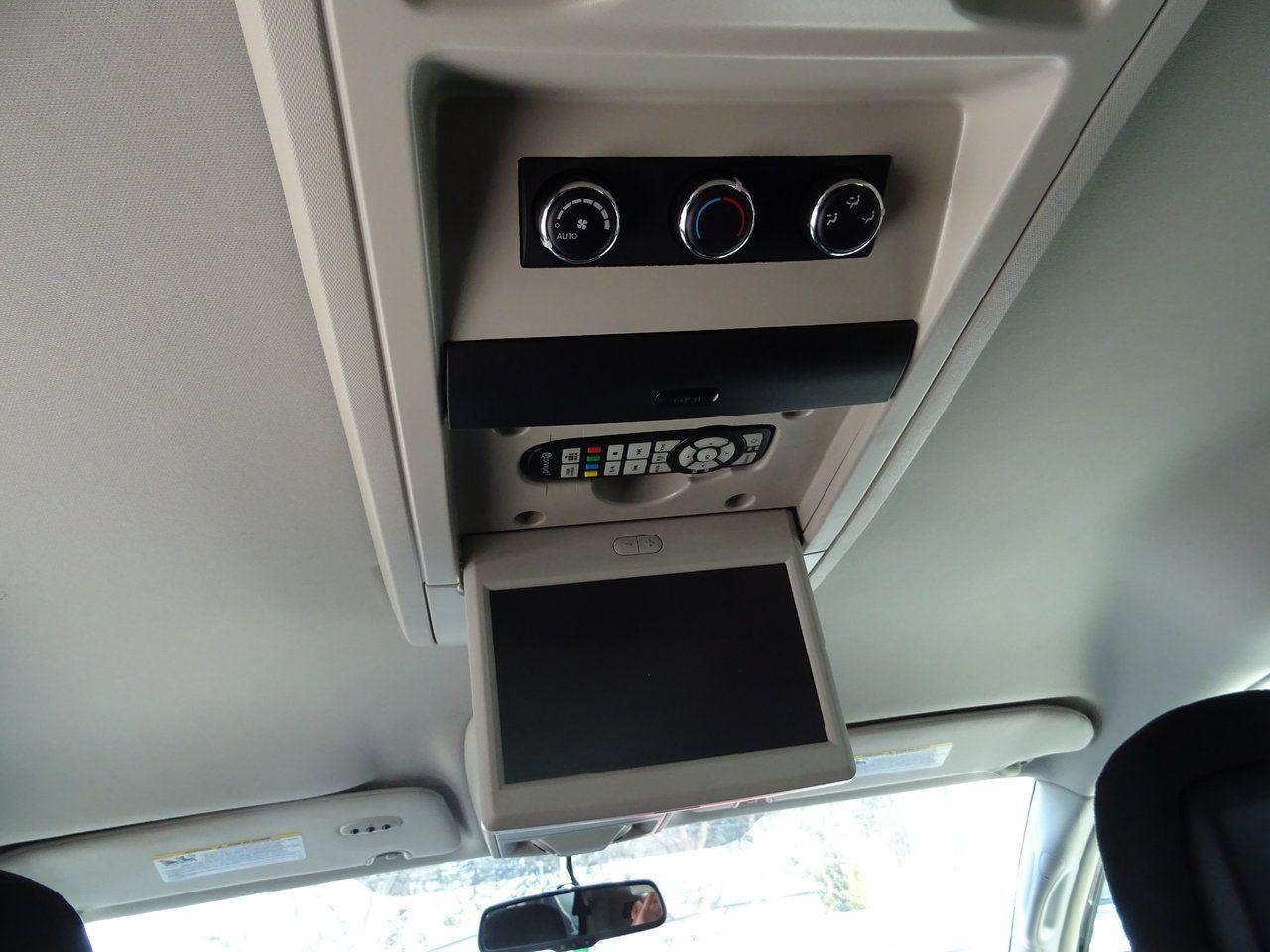 2016 Dodge Grand Caravan Crew - Photo #15