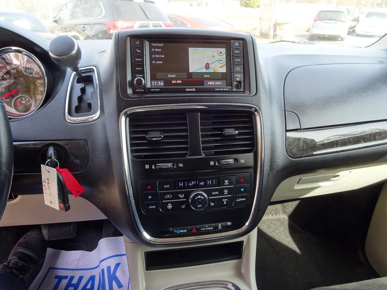 2016 Dodge Grand Caravan Crew - Photo #12