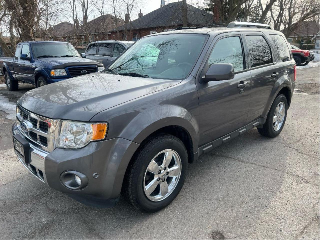 Used 2012 Ford Escape LIMITED! - 4WD for sale in Scarborough, ON