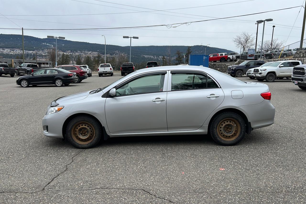 2010 Toyota Corolla /S/LE/XLE Base Photo3