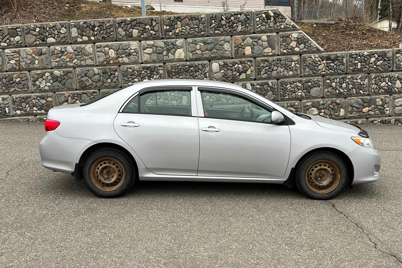 2010 Toyota Corolla /S/LE/XLE Base Photo
