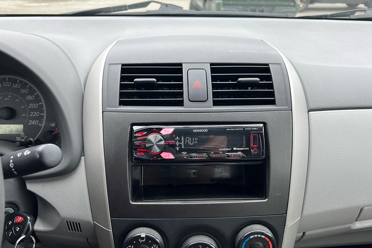 2010 Toyota Corolla /S/LE/XLE Base Photo