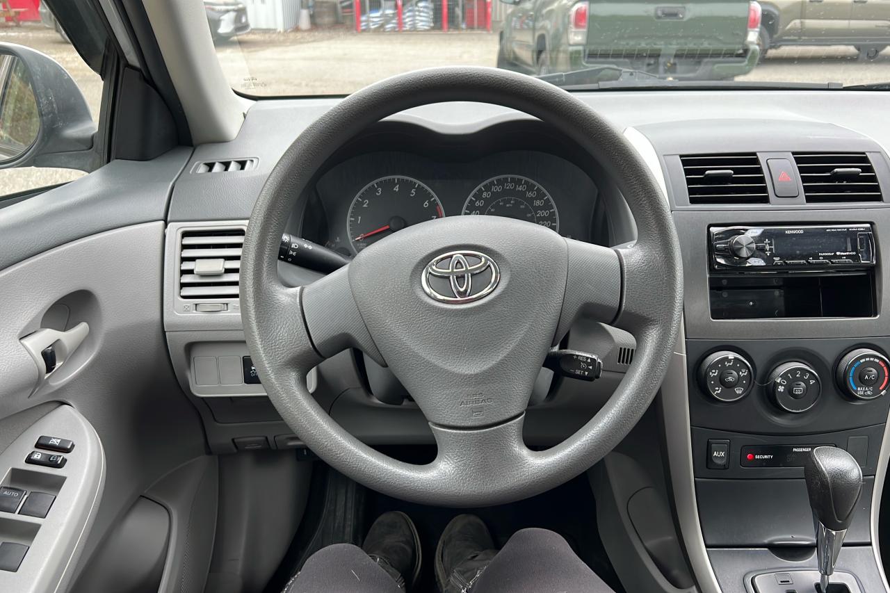 2010 Toyota Corolla /S/LE/XLE Base Photo