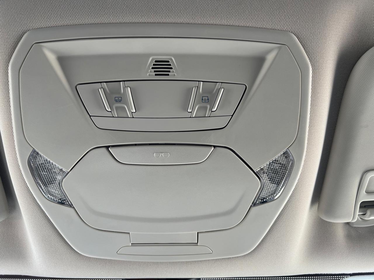 2018 Ford Escape SEL 4WD - Photo #20