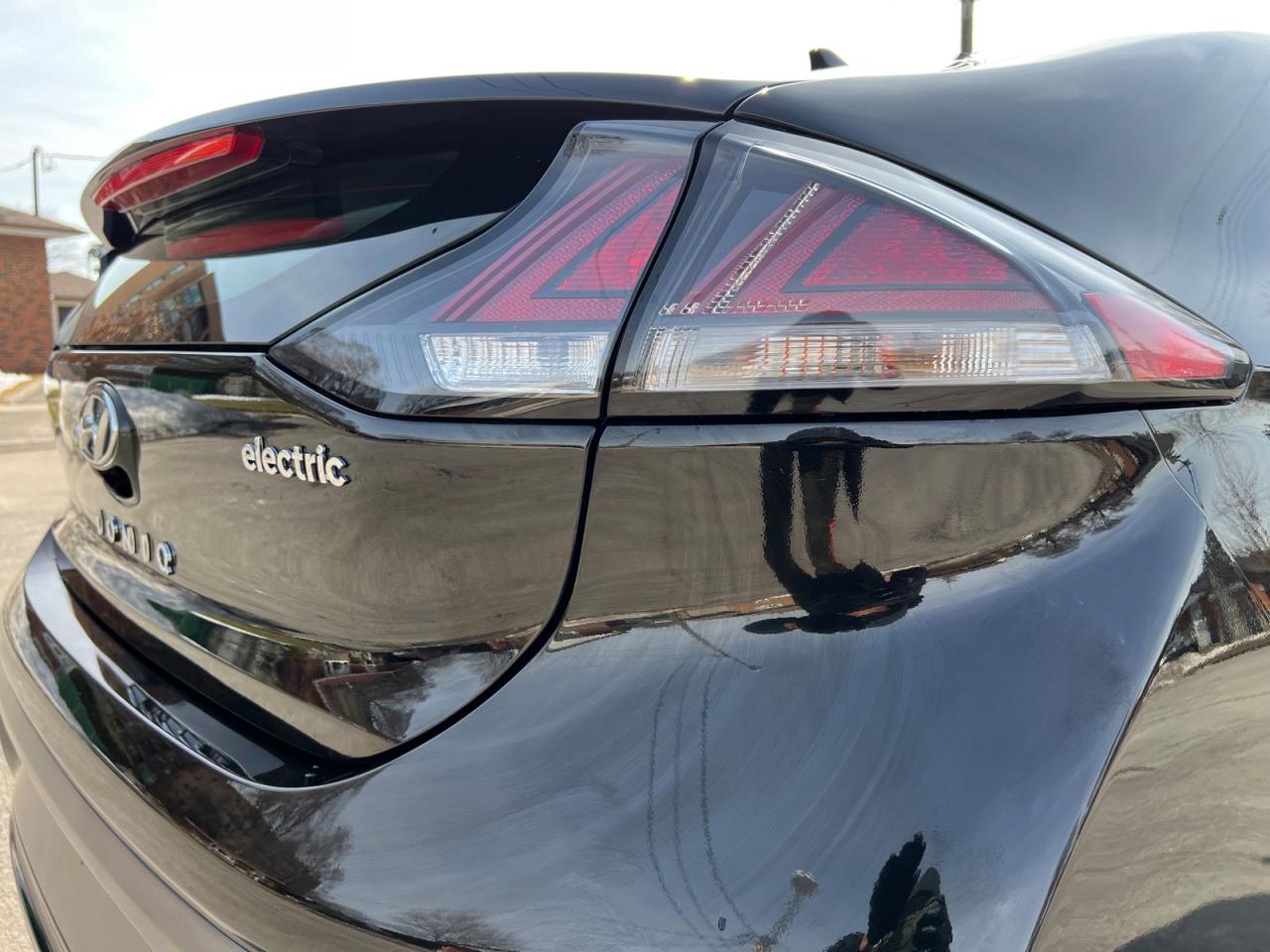 2020 Hyundai IONIQ Electric Preferred - Photo #9
