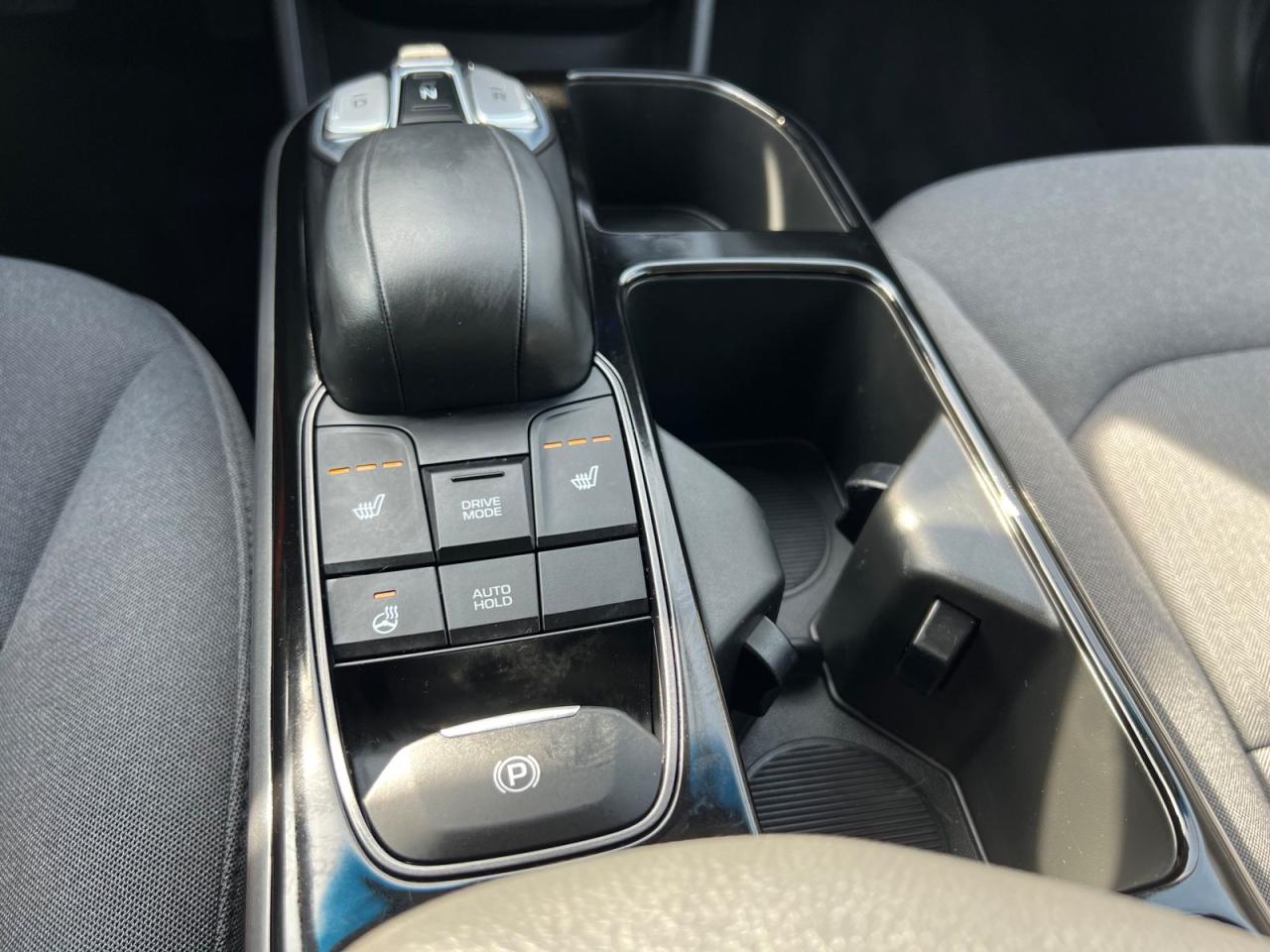 2020 Hyundai IONIQ Electric Preferred - Photo #24