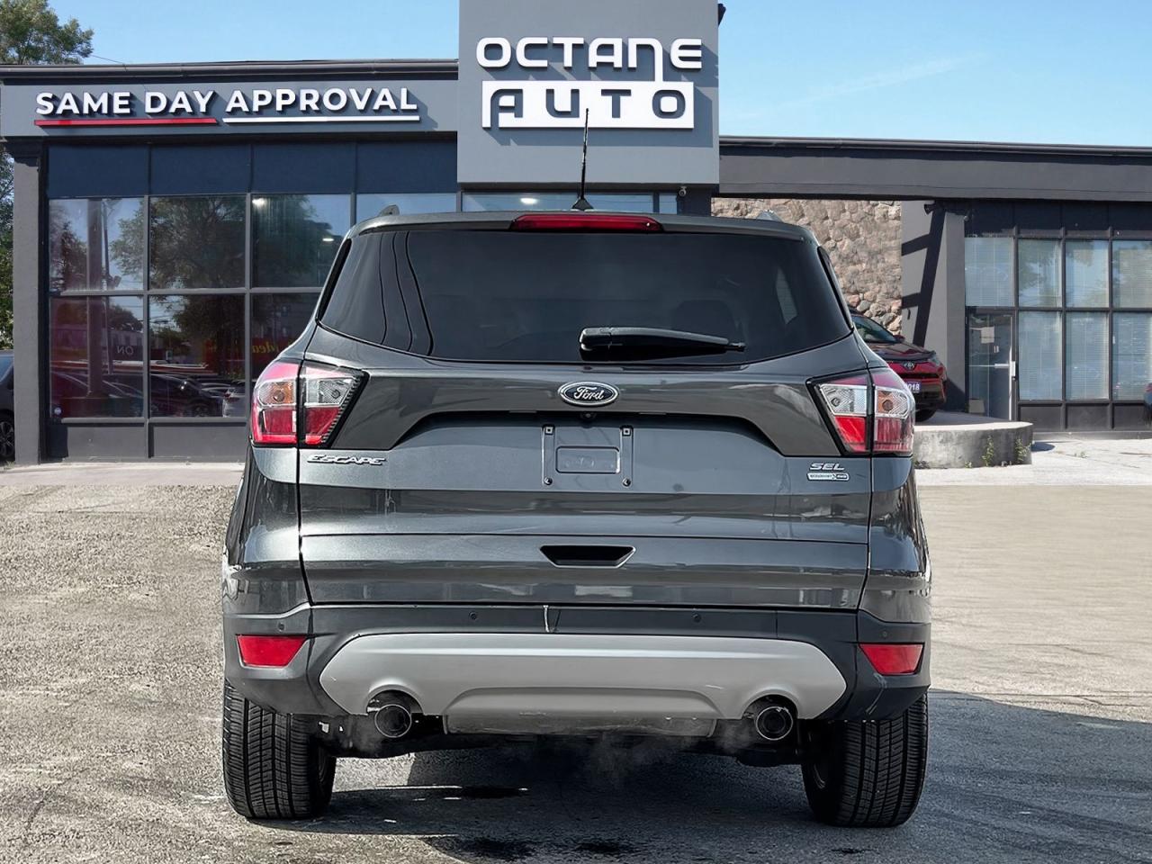 2018 Ford Escape SEL 4WD - Photo #5