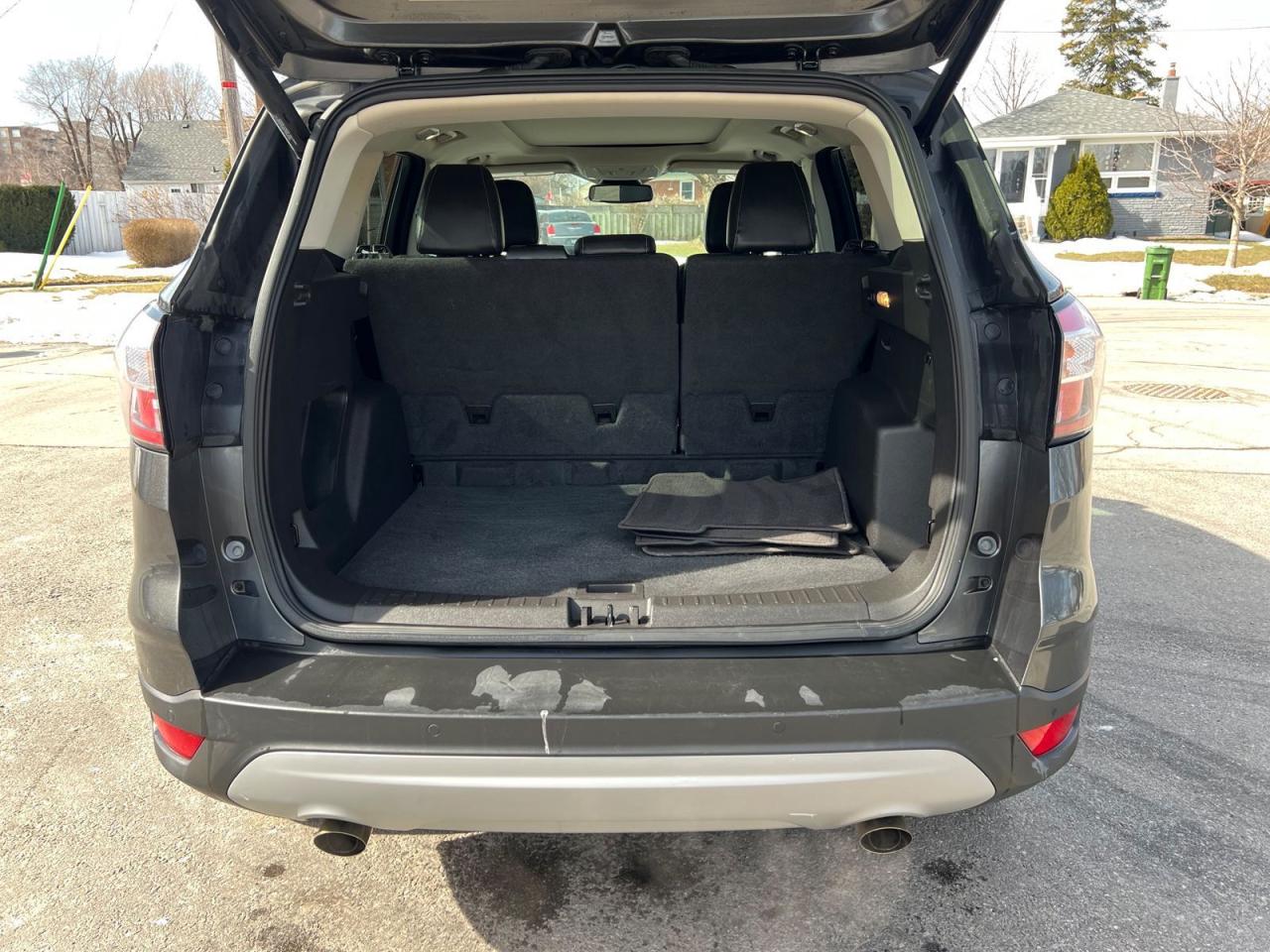 2018 Ford Escape SEL 4WD - Photo #12