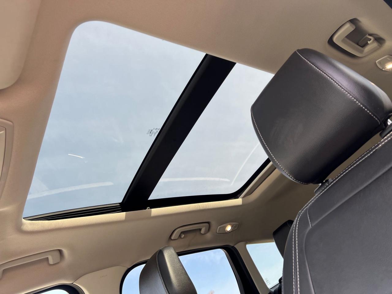 2018 Ford Escape SEL 4WD - Photo #19