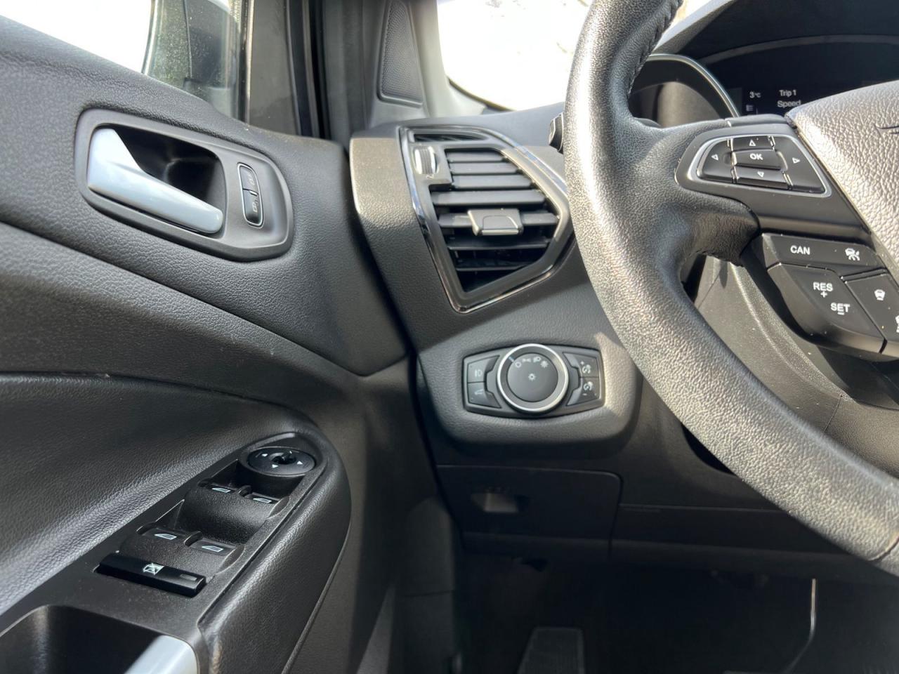 2018 Ford Escape SEL 4WD - Photo #21