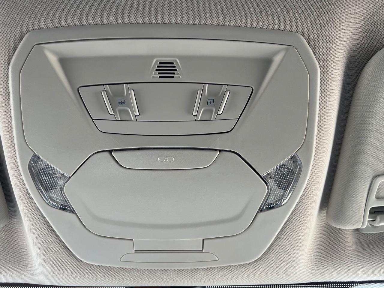 2018 Ford Escape SEL 4WD - Photo #20