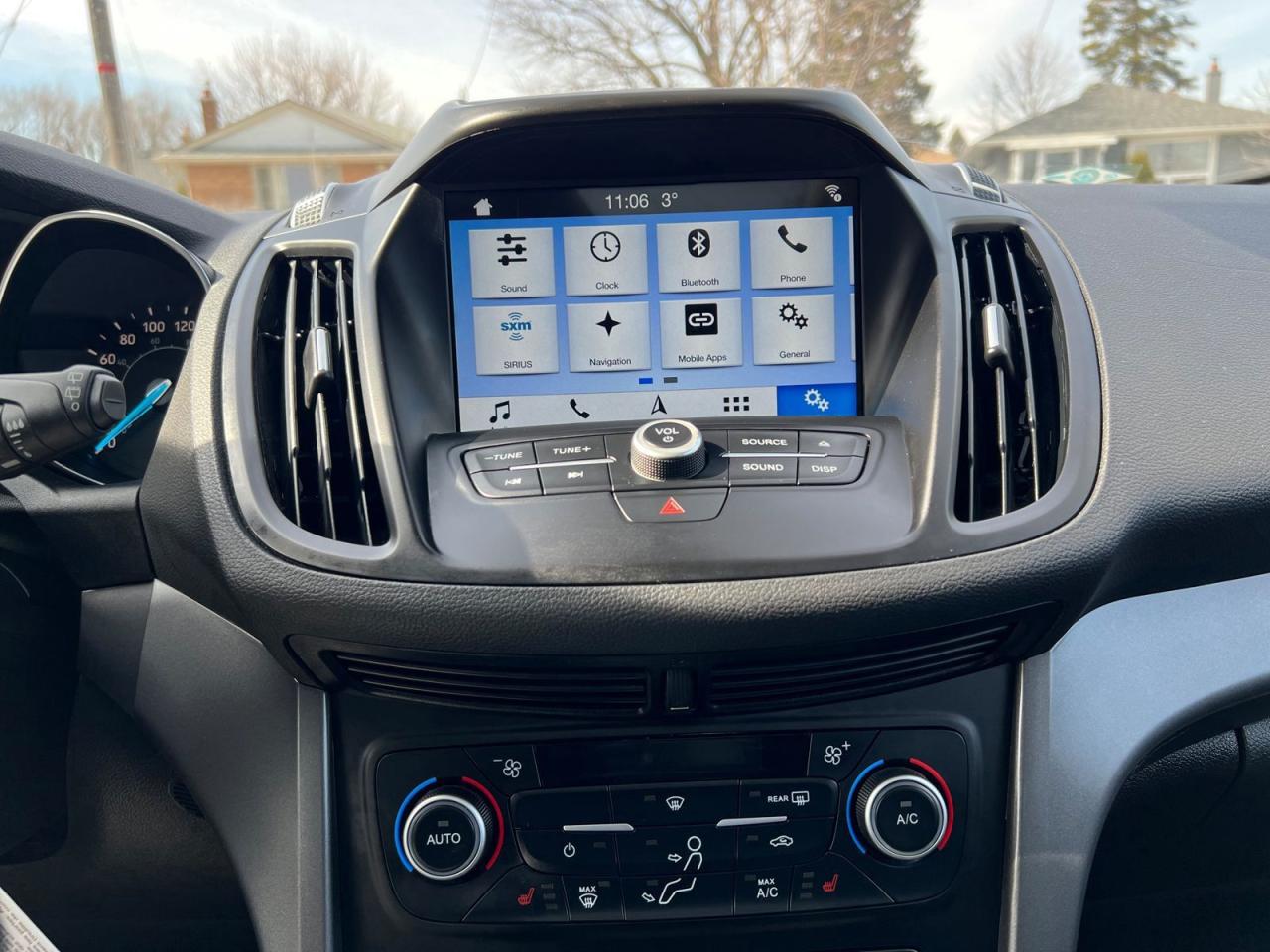 2018 Ford Escape SEL 4WD - Photo #33