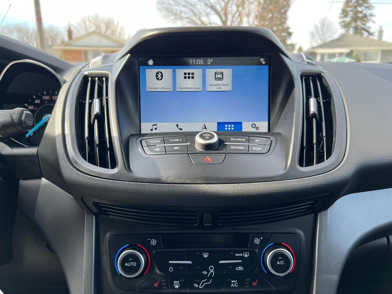 2018 Ford Escape SEL 4WD - Photo #32