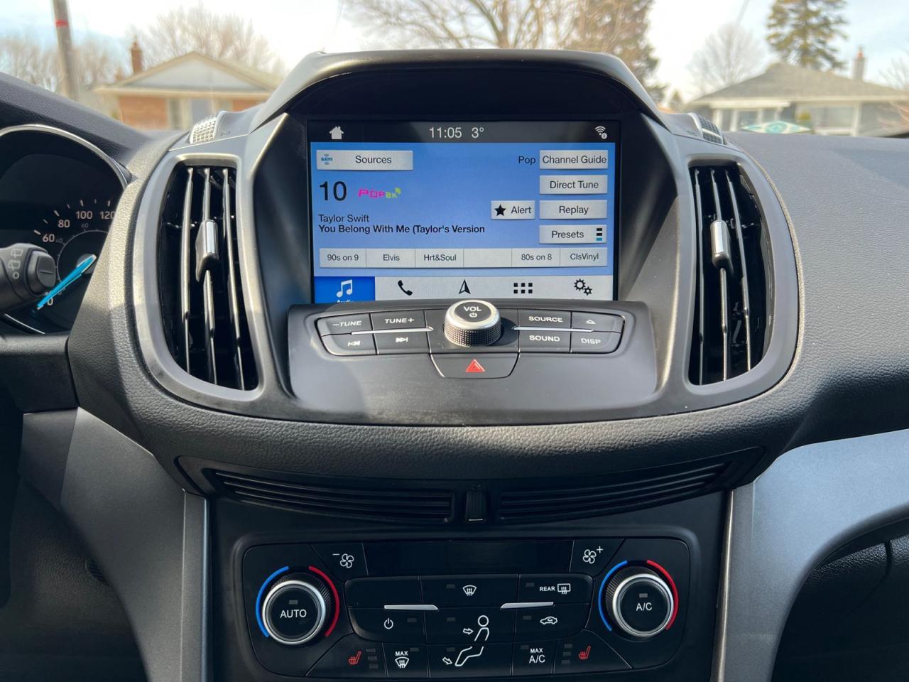 2018 Ford Escape SEL 4WD - Photo #31