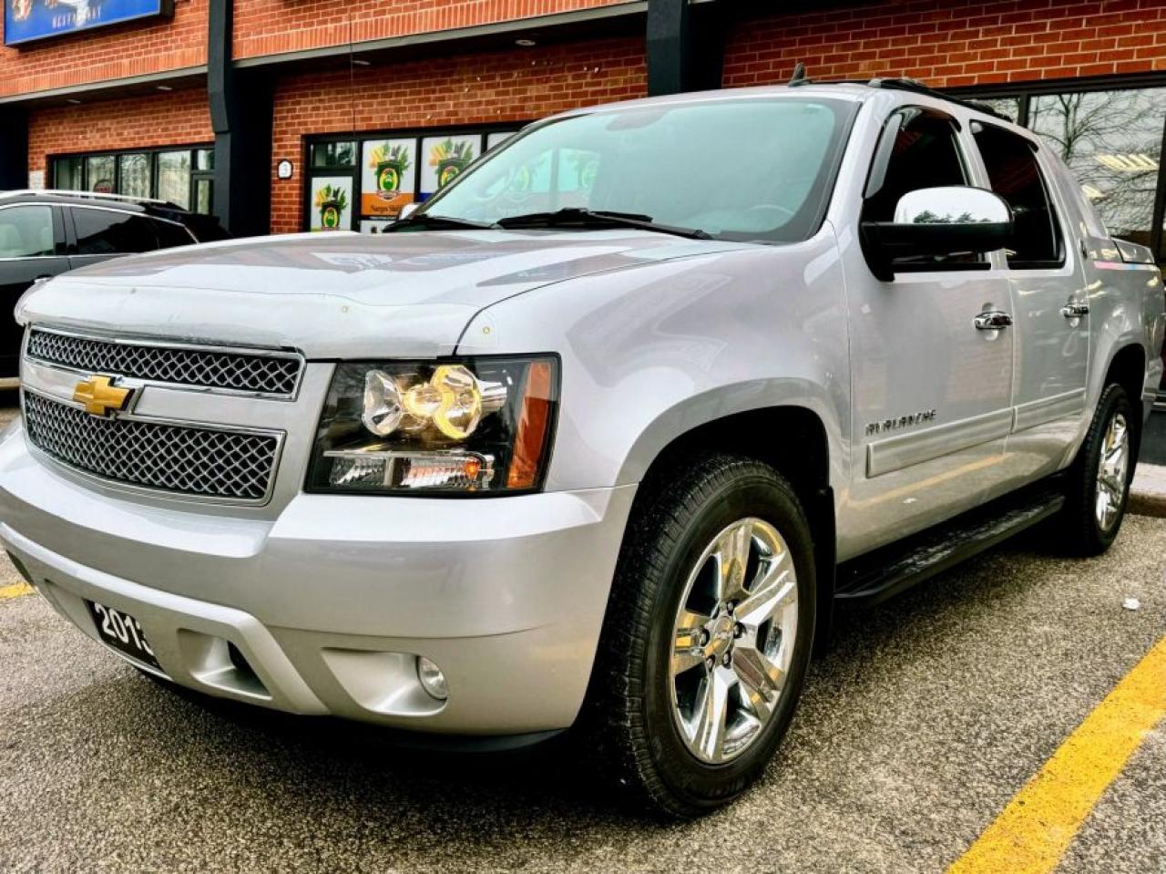 Used 2013 Chevrolet Avalanche LT Black Diamond for sale in Concord, ON