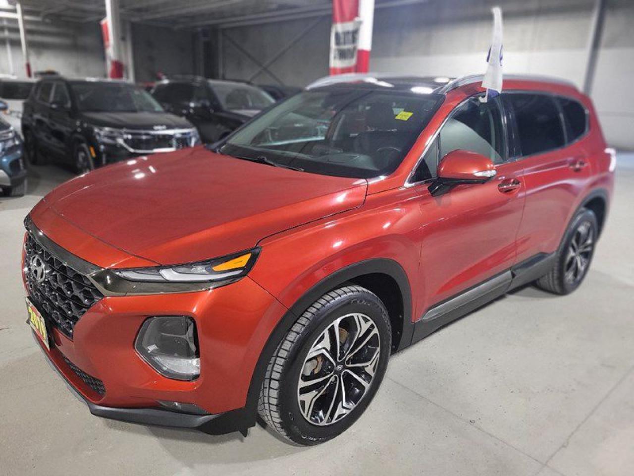 Used 2019 Hyundai Santa Fe 2.0T Ultimate AWD w/Dark Chrome Accent for sale in Nepean, ON