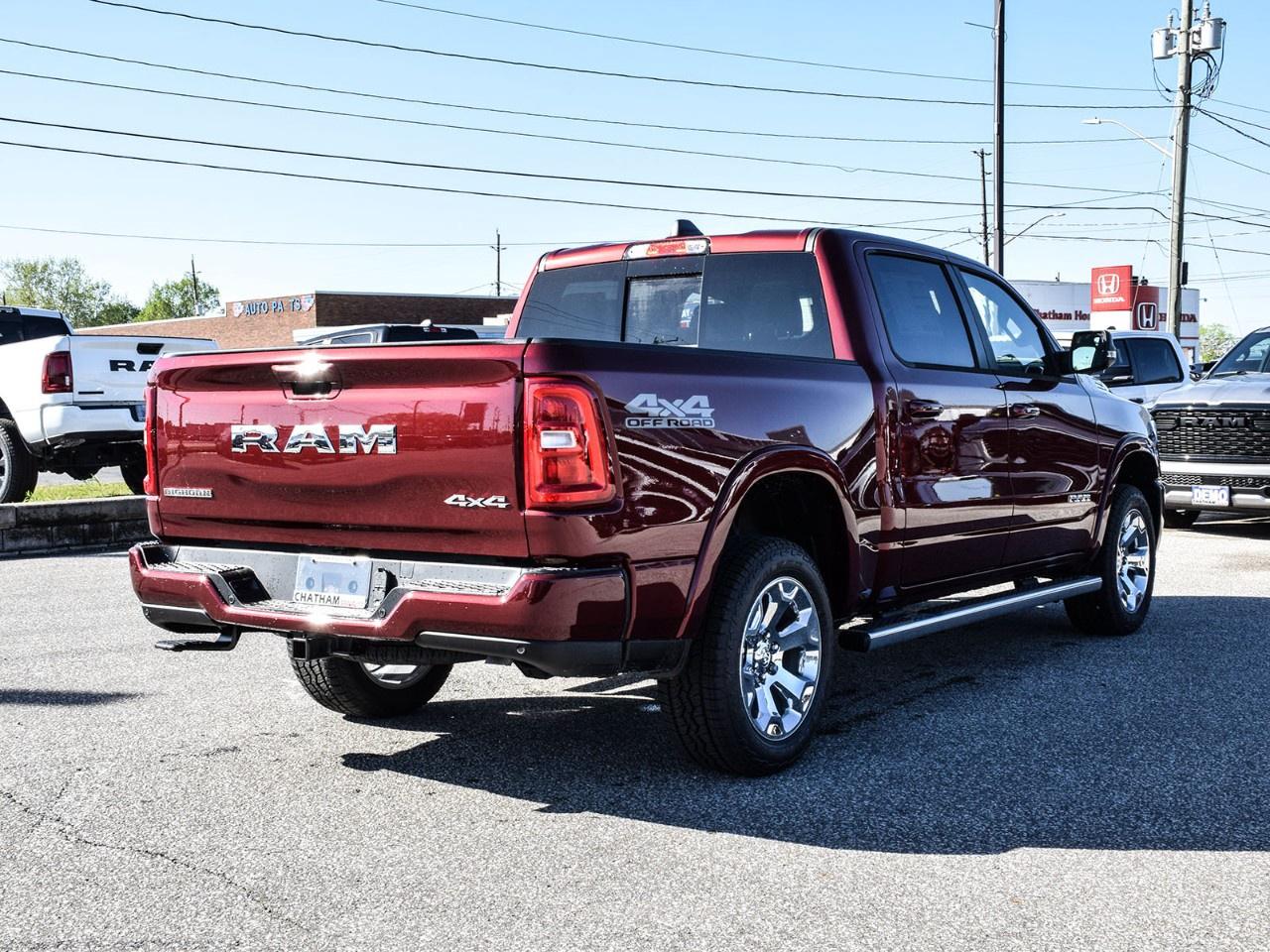 2025 RAM 1500 Big Horn 4x4 Crew Cab 5'7" Box Photo3