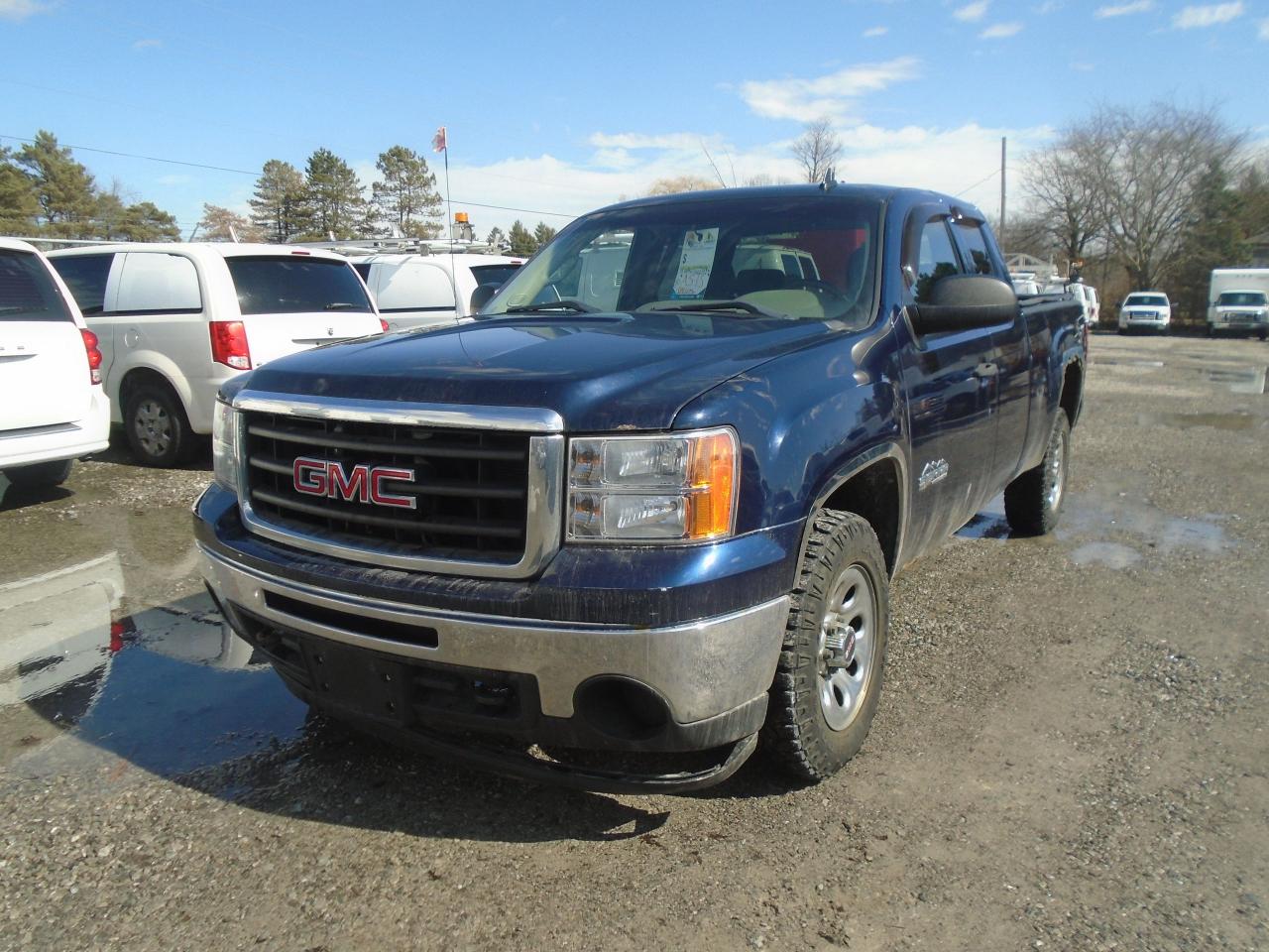 Used 2011 GMC Sierra 1500 2WD Ext Cab 143.5  SL Nevada Edition for sale in Fenwick, ON