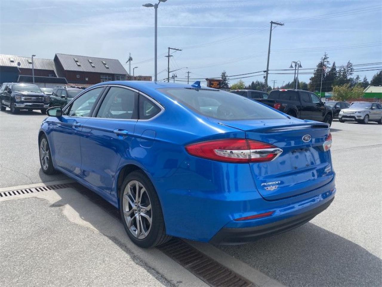 2020 Ford Fusion Hybrid Titanium  - Leather Seats Photo2
