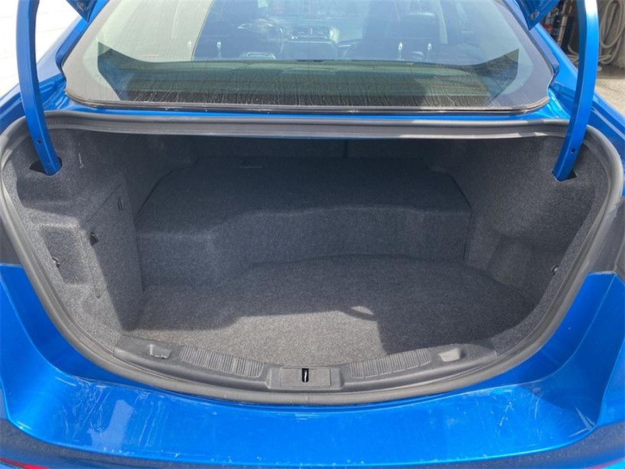 2020 Ford Fusion Hybrid Titanium  - Leather Seats Photo5