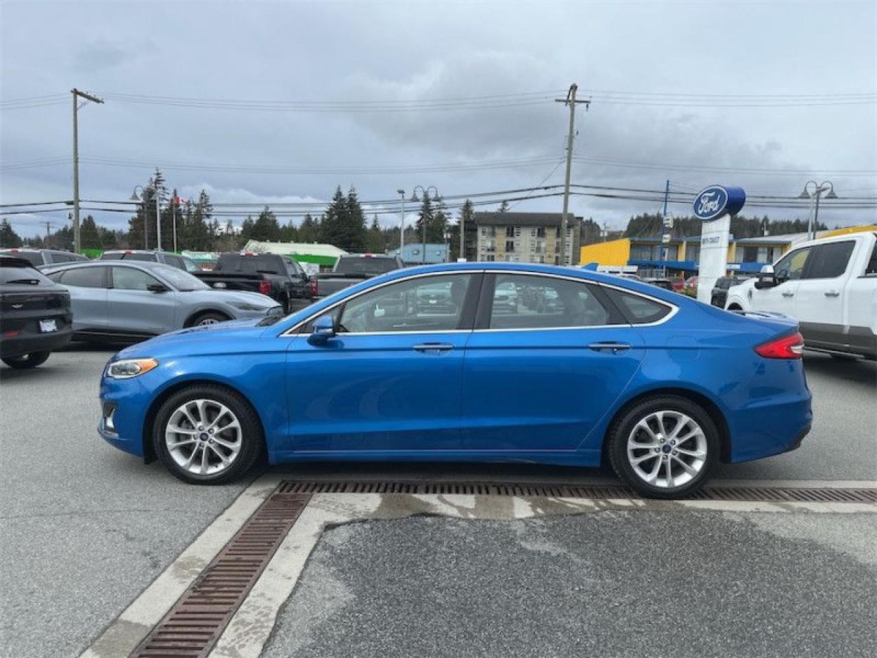 2020 Ford Fusion Hybrid Titanium  - Leather Seats Photo5