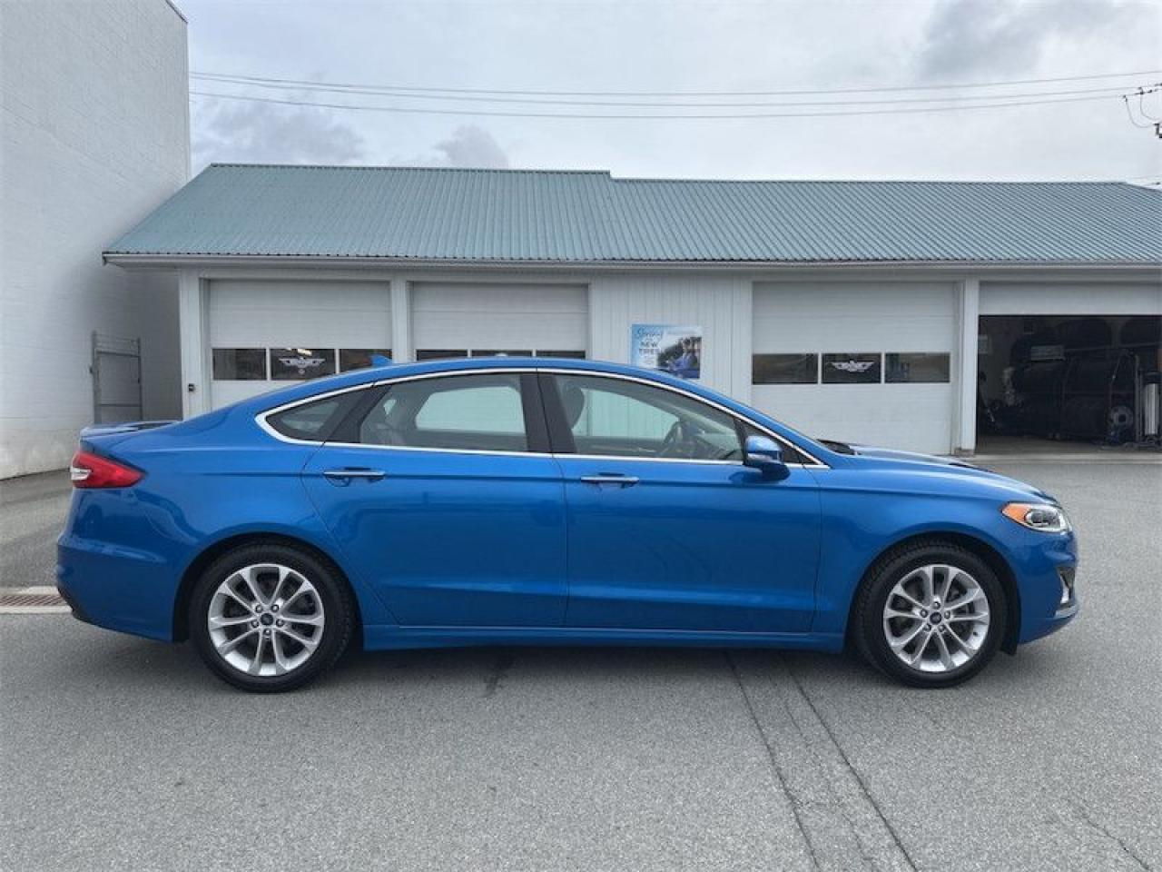 2020 Ford Fusion Hybrid Titanium  - Leather Seats Photo5