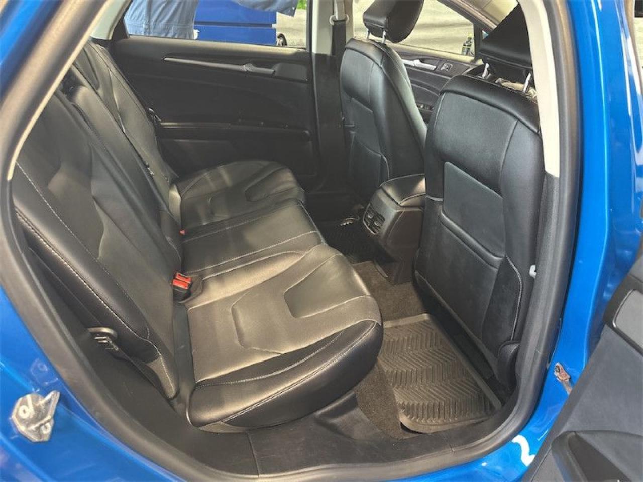 2020 Ford Fusion Hybrid Titanium  - Leather Seats Photo5