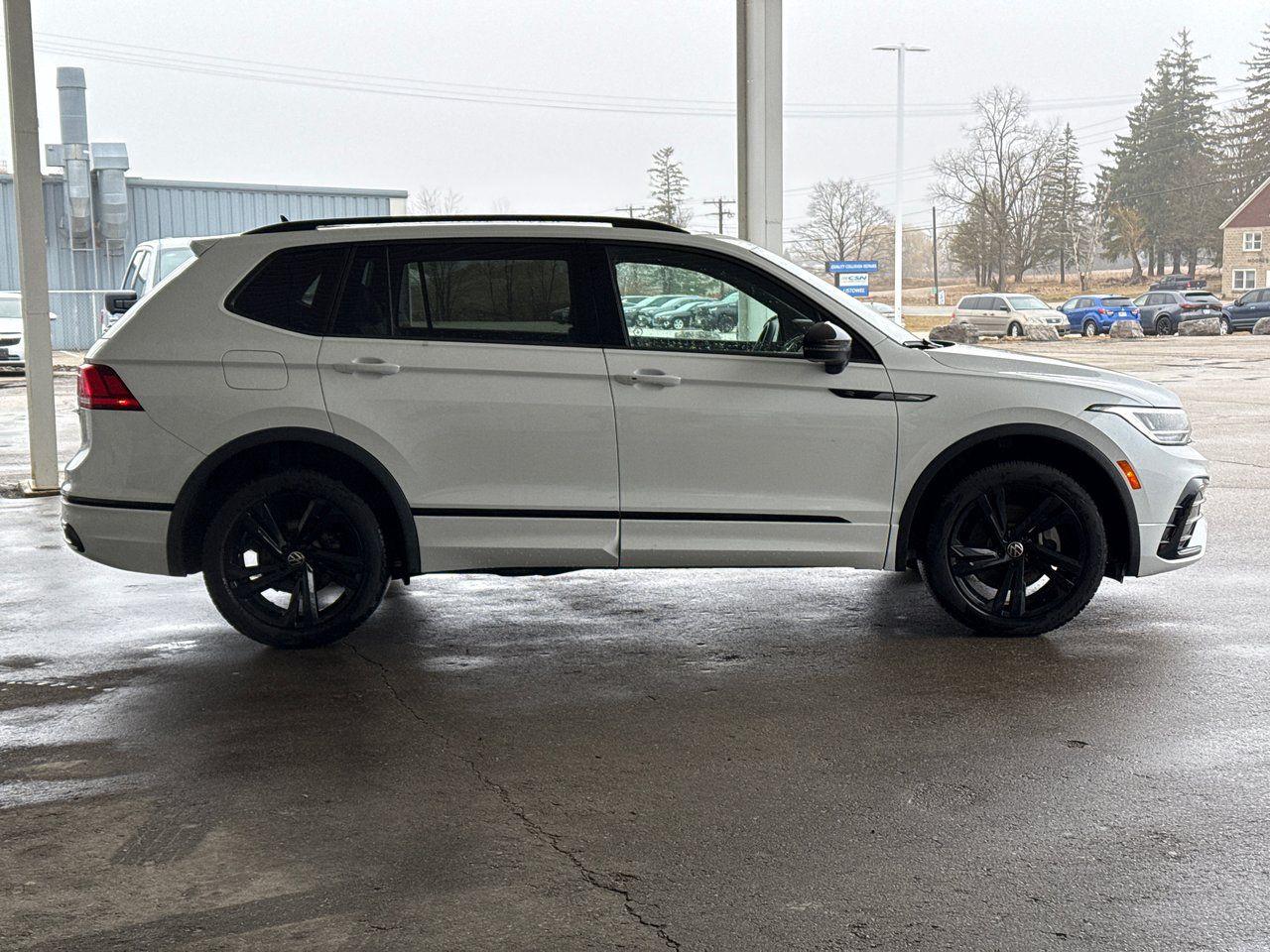 2024 Volkswagen Tiguan  - Photo #8