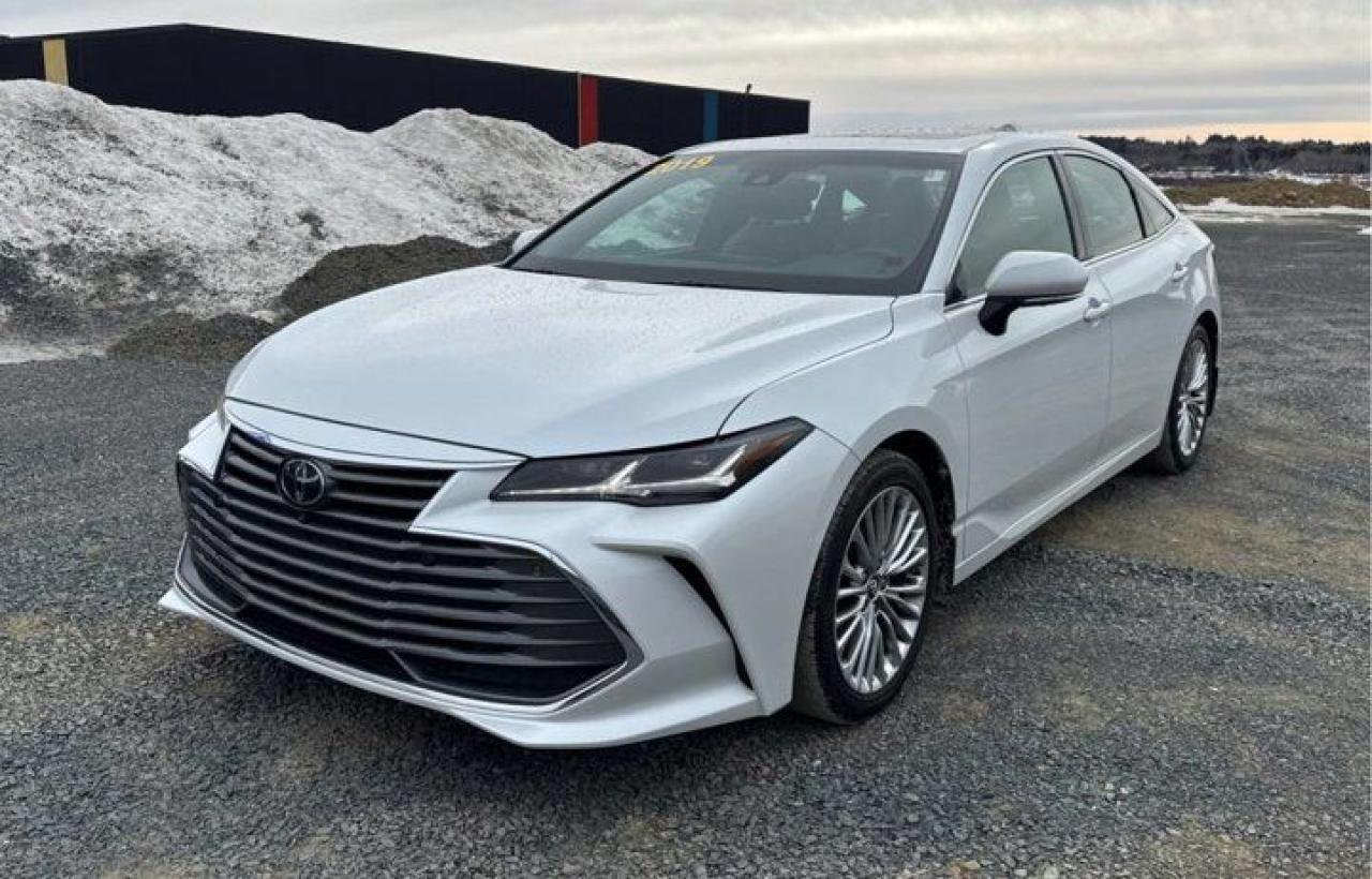 Used 2019 Toyota Avalon Limited | HUD | 360 Camera | Leather | Sunroof | Cooled + Heated Seats | Nav | CarPlay | and More ! for sale in Guelph, ON