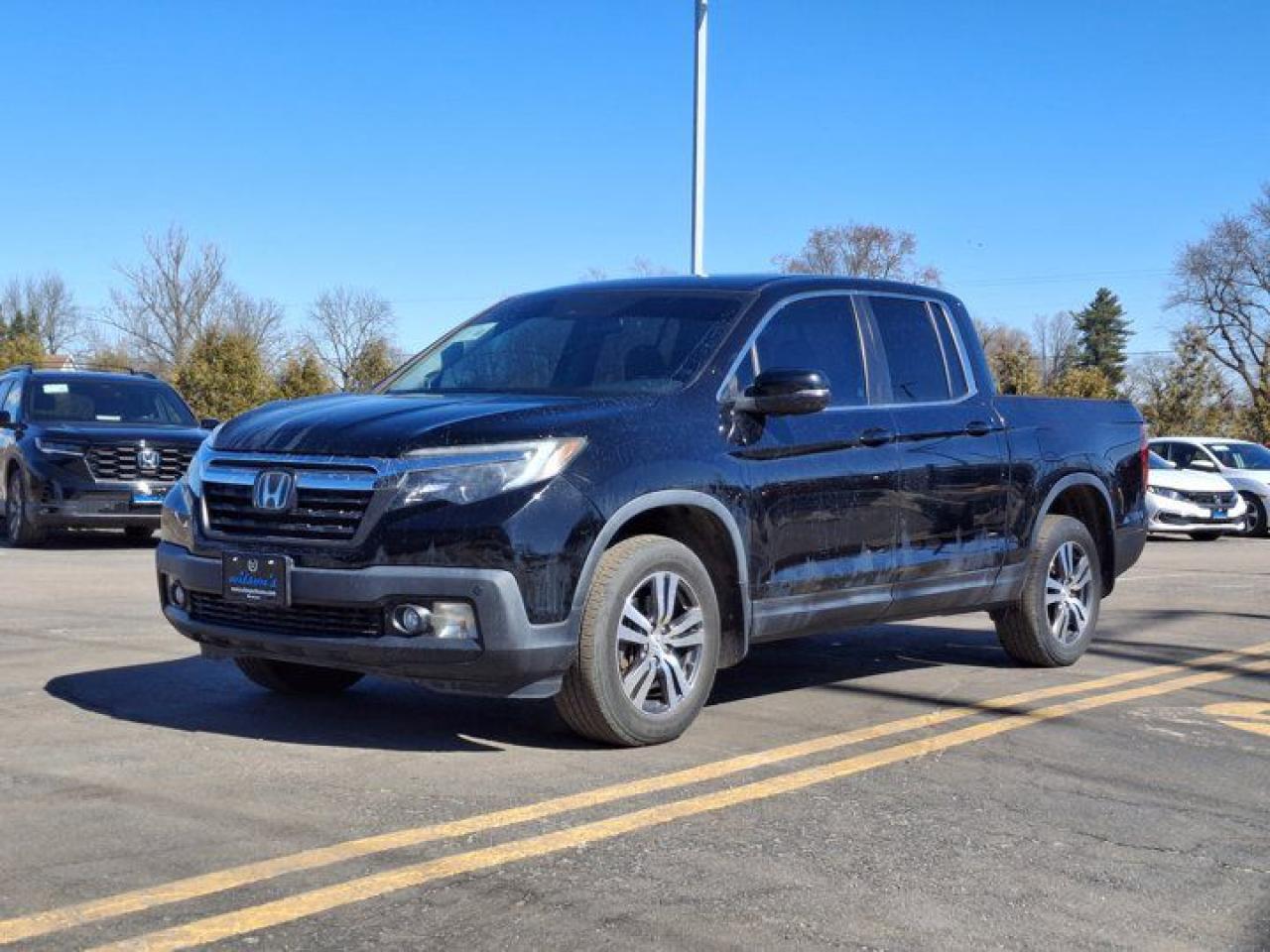 Used 2017 Honda Ridgeline EX-L AWD | Leather | Sunroof | Heated Seats | Rear Camera | Bluetooth | and More ! for sale in Guelph, ON