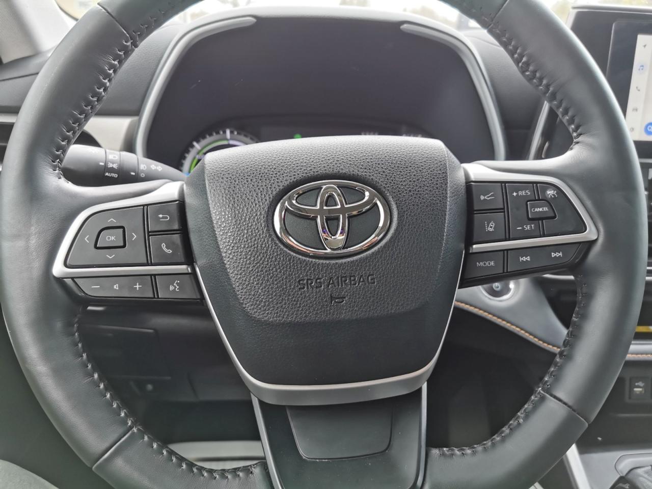 2023 Toyota Highlander HYBRID AWD - Photo #29