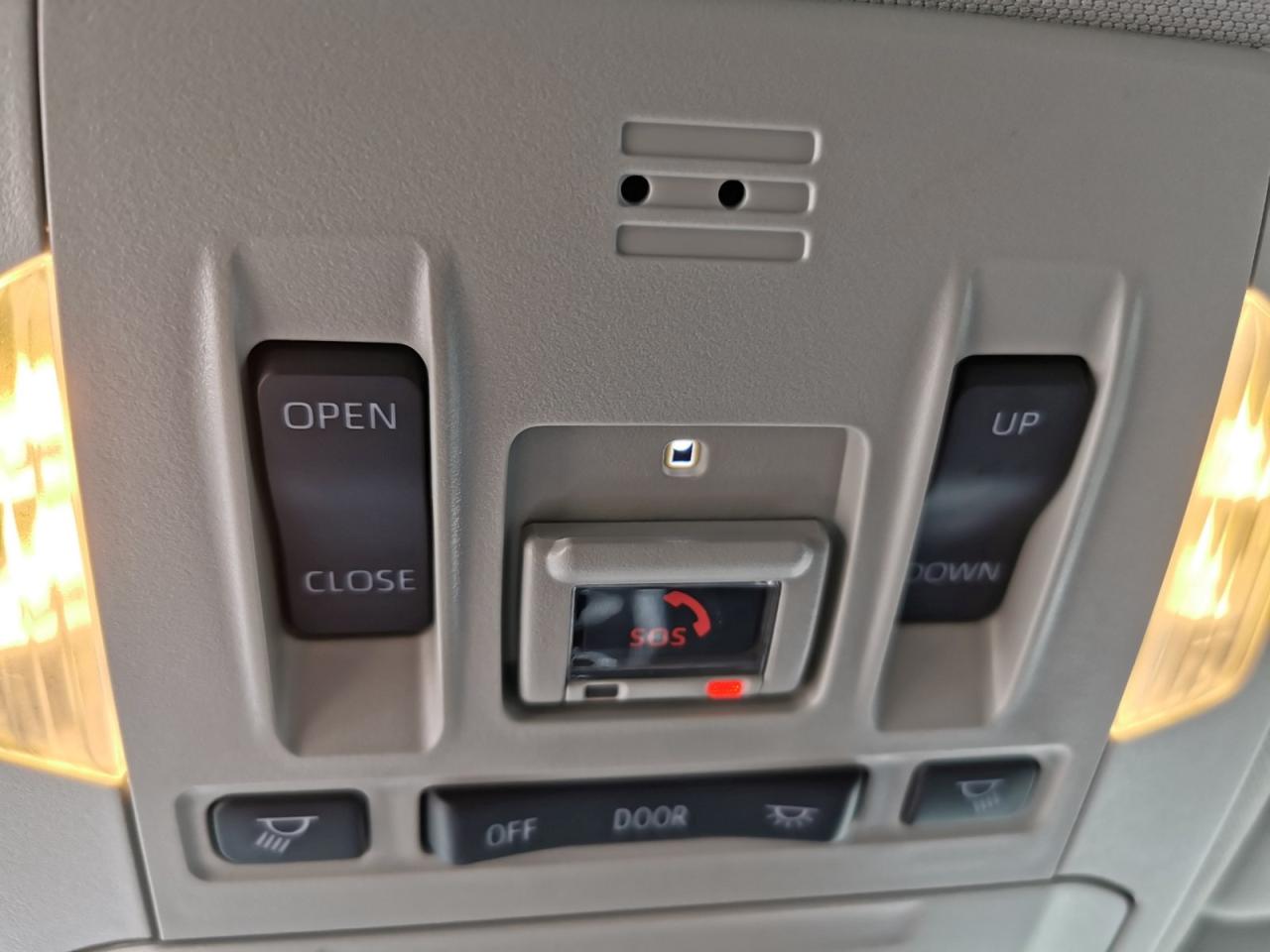 2023 Toyota Highlander HYBRID AWD - Photo #38