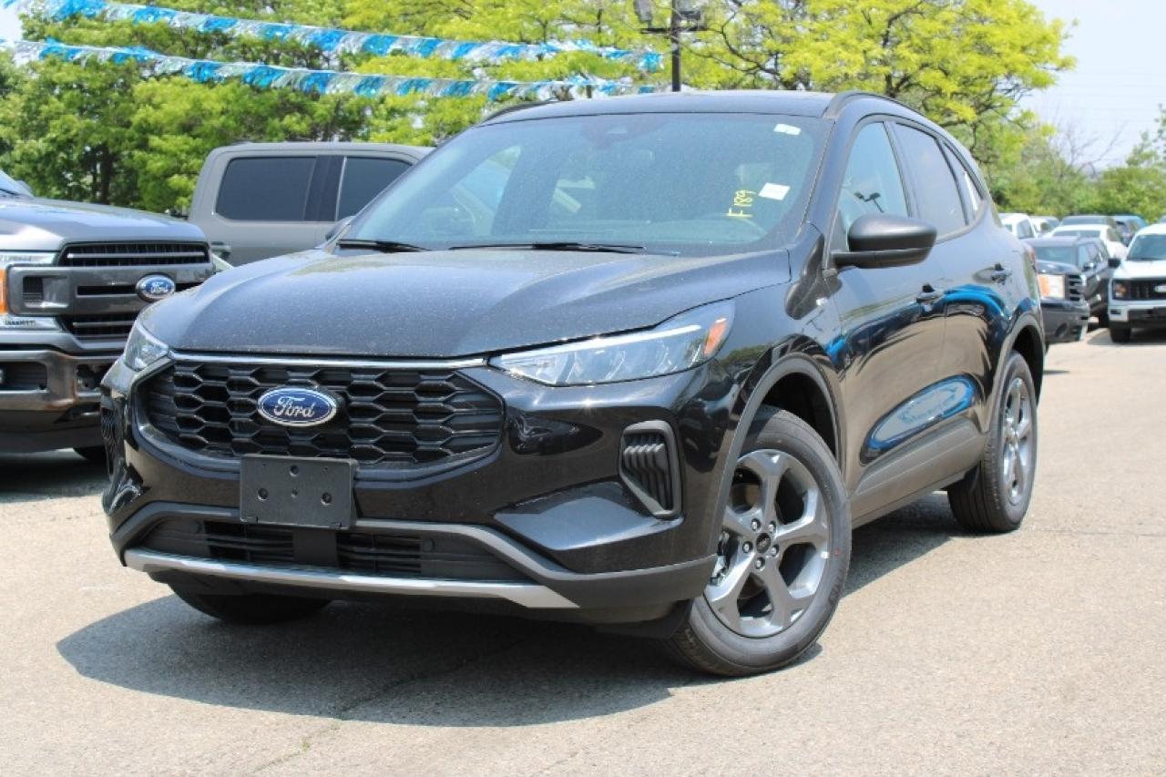 2025 Ford Escape ST-Line Photo