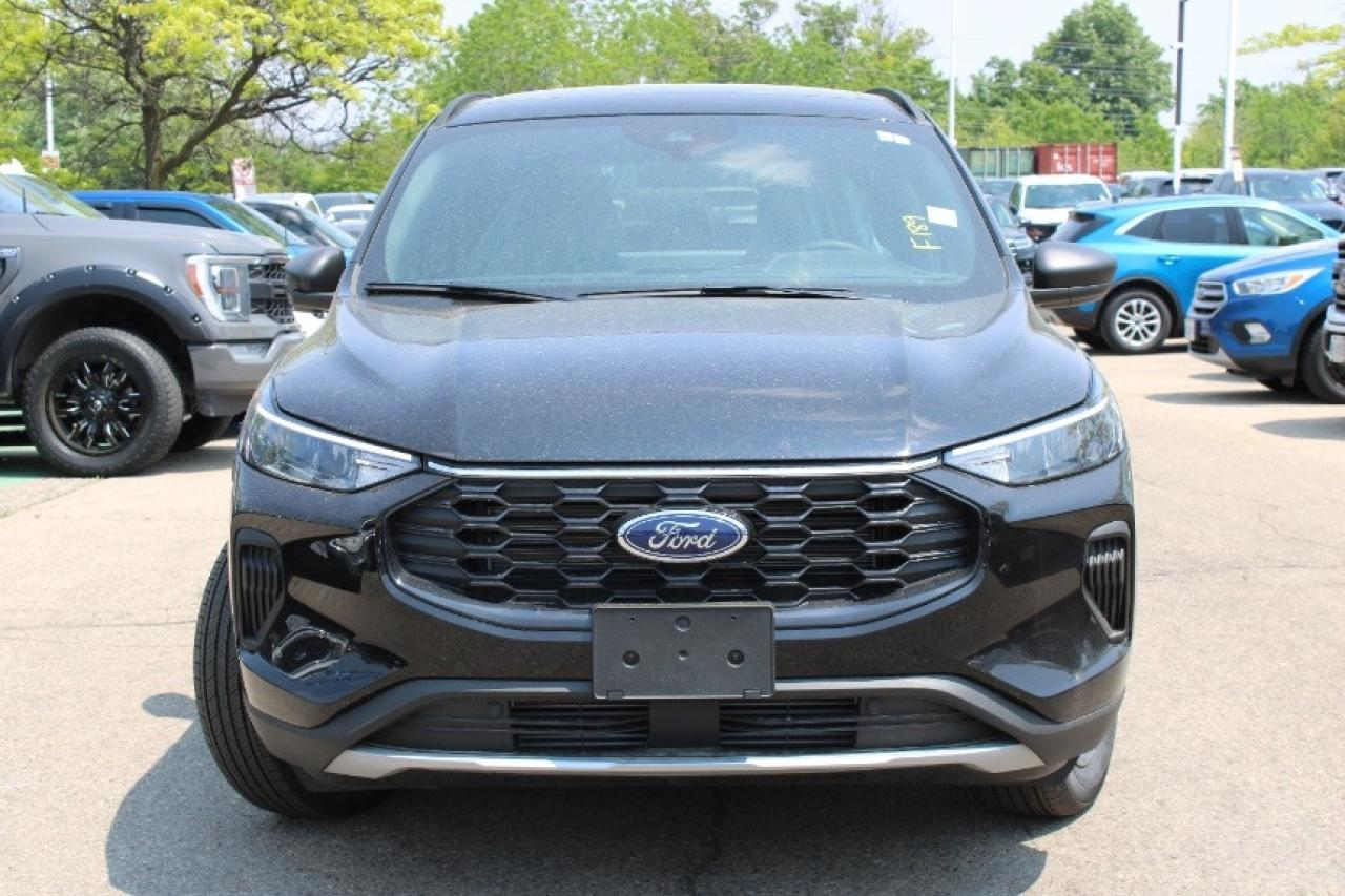 2025 Ford Escape ST-Line Photo