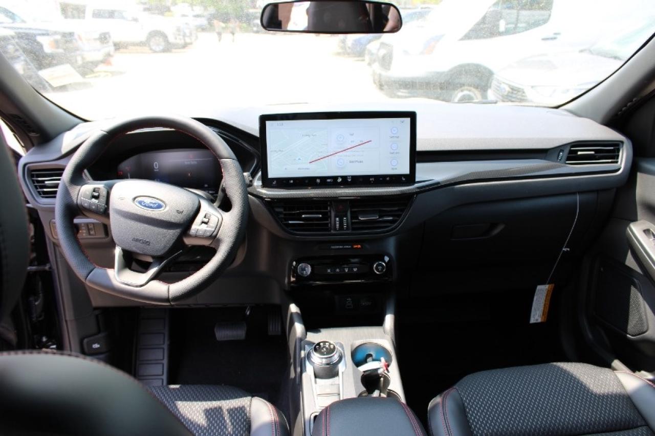 2025 Ford Escape ST-Line Photo