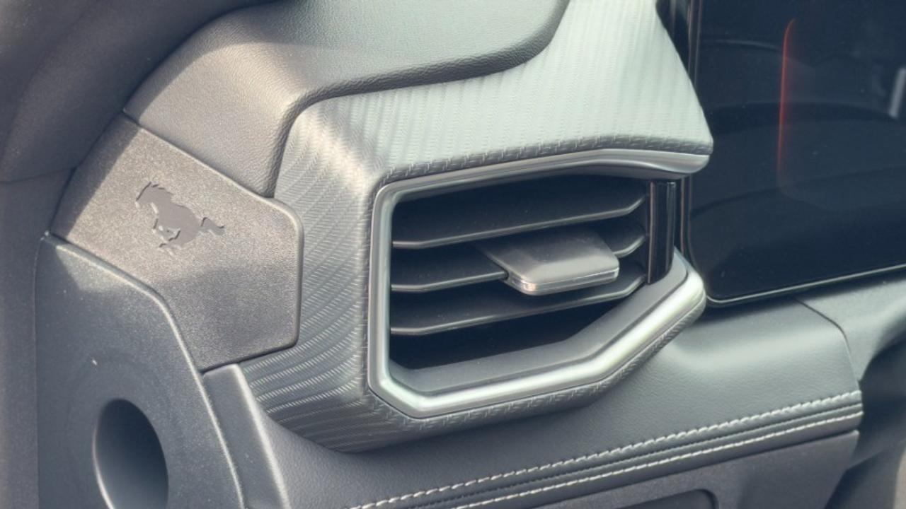 2025 Ford Mustang GT Premium Convertible Photo