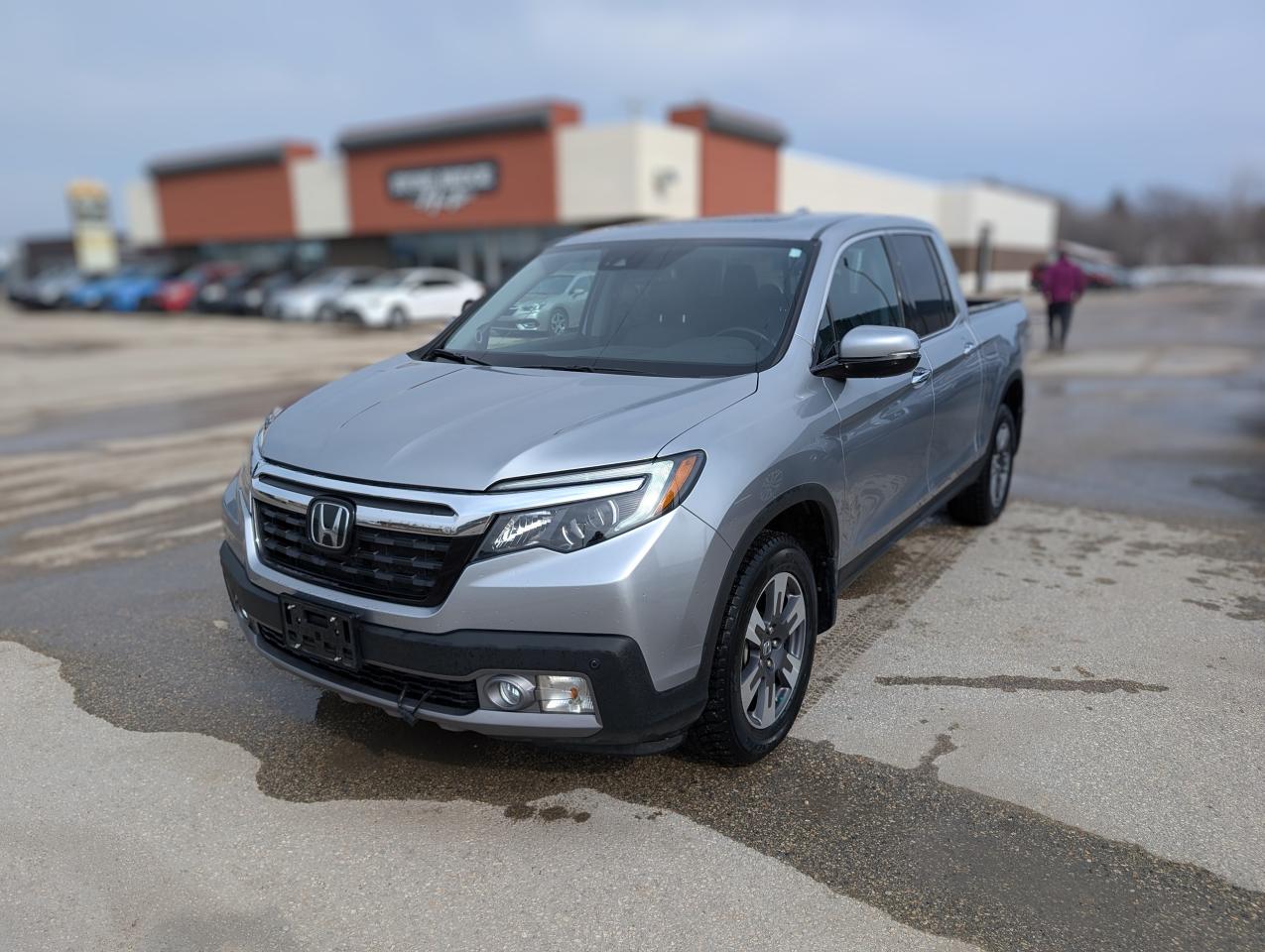 Used 2017 Honda Ridgeline TOURING | Leather | Cooled Seats | Sunroof for sale in Steinbach, MB