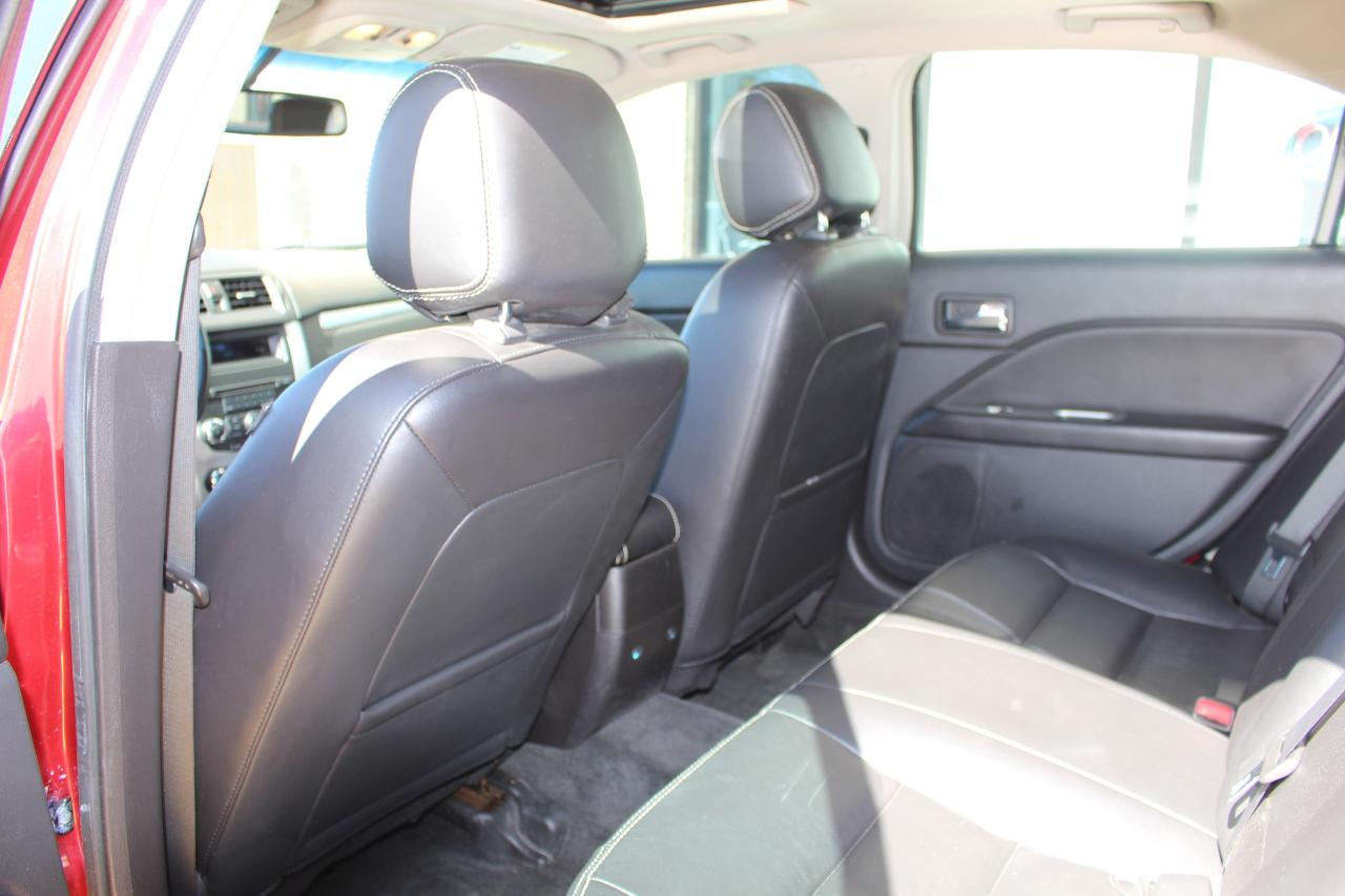 2012 Ford Fusion 4dr Sdn SEL AWD - Photo #2