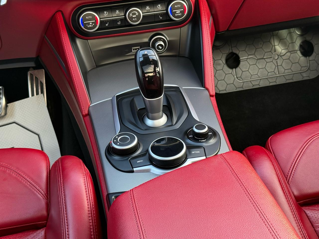 2019 Alfa Romeo Stelvio Ti Sport Q4 | REDINT|SUNROOF|NAVI - Photo #10