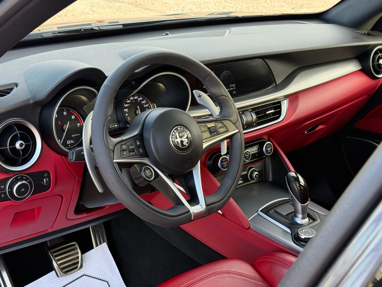 2019 Alfa Romeo Stelvio Ti Sport Q4 | REDINT|SUNROOF|NAVI - Photo #6
