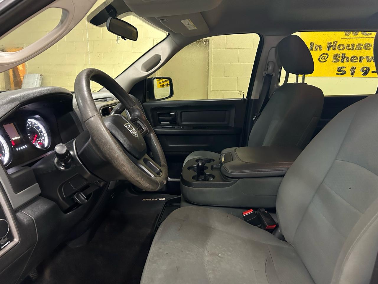 2017 RAM 1500 ST - Photo #8