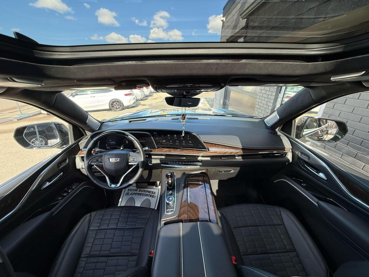 2023 Cadillac Escalade Sport Platinum w/ SUPER CRUISE - Photo #16