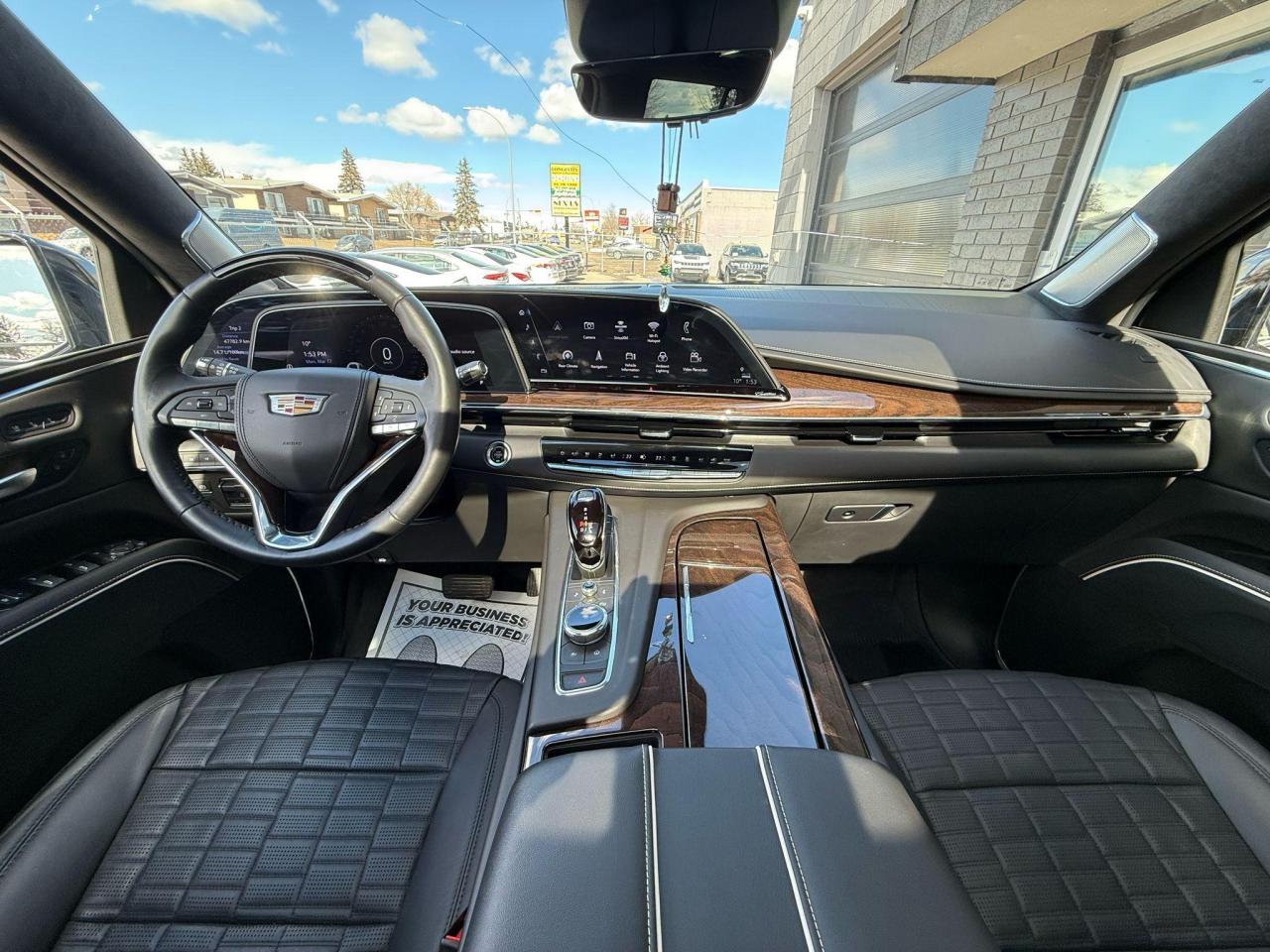 2023 Cadillac Escalade Sport Platinum w/ SUPER CRUISE - Photo #17