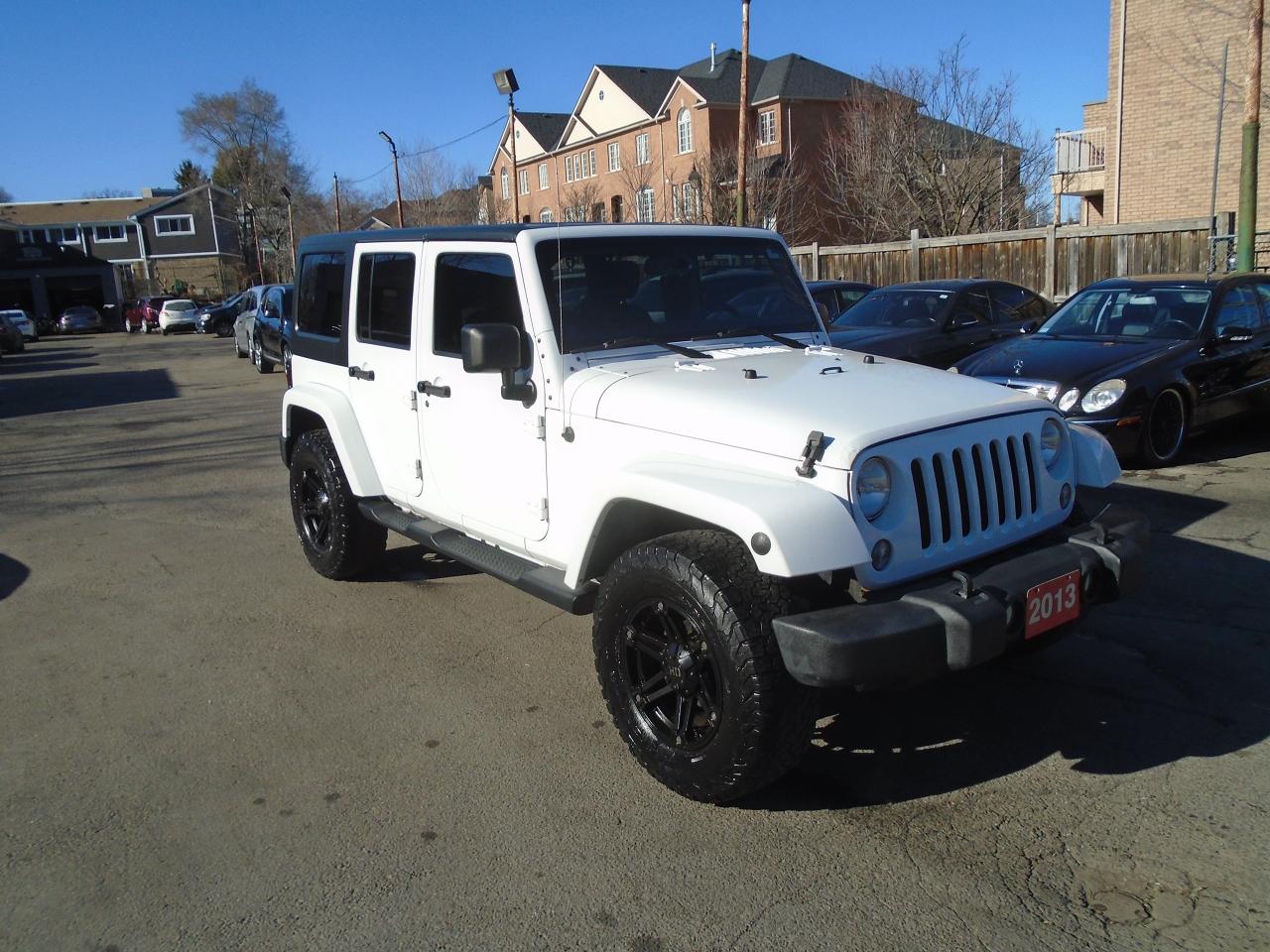 2013 Jeep Wrangler SAHARA/ 6SPD / SOFT TOP / UPGRADED WHEELS / CLEAN/ - Photo #3